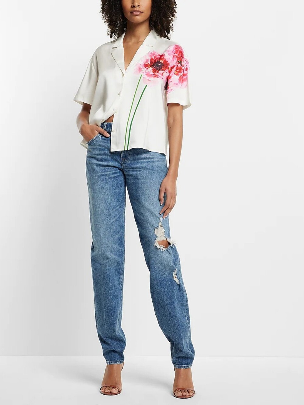 Express Short-Sleeve Floral Boxy Silk-Blend Button-Up Top - Picture 3 of 4
